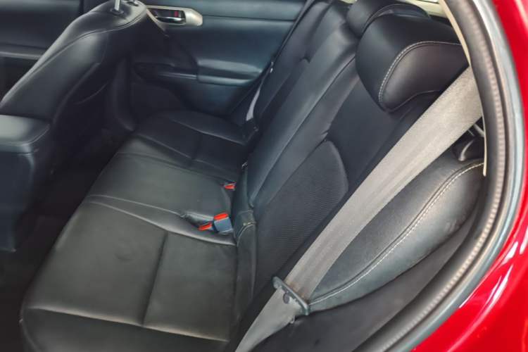 Used Lexus CT 2014 CT200h Elite Edition Monochrome Left Rear Seat