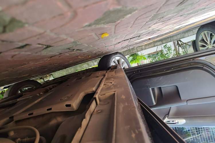 Used Lexus CT 2014 CT200h Elite Edition Monochrome Left Side Sill