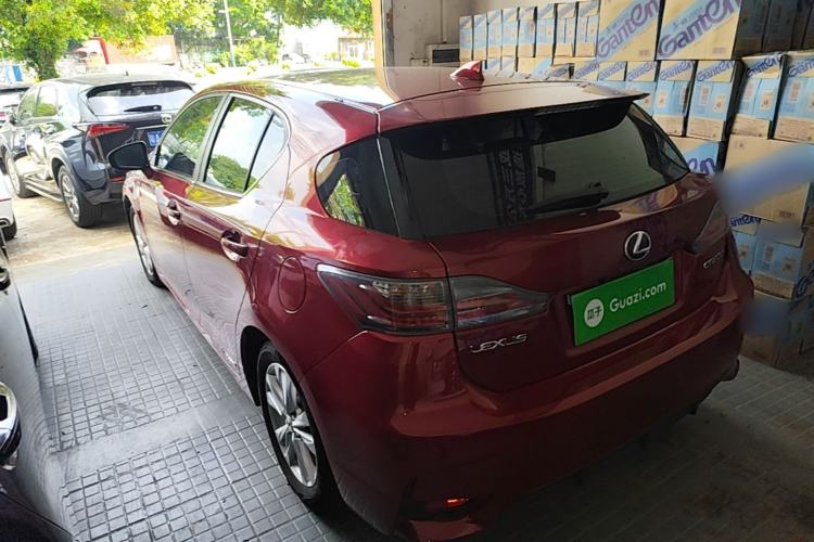Used Lexus CT 2014 CT200h Comfort Edition Monochrome Rear Left 45 Deg
