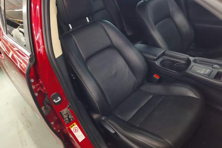 Used Lexus CT 2014 CT200h Elite Edition Monochrome Right Front Seat