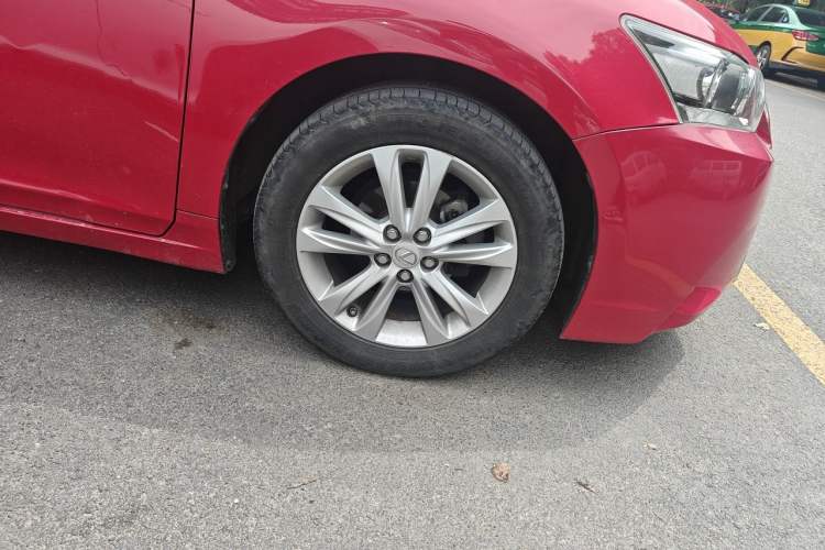 Used Lexus CT 2014 CT200h Comfort Edition Monochrome Right Front Wheel Hub