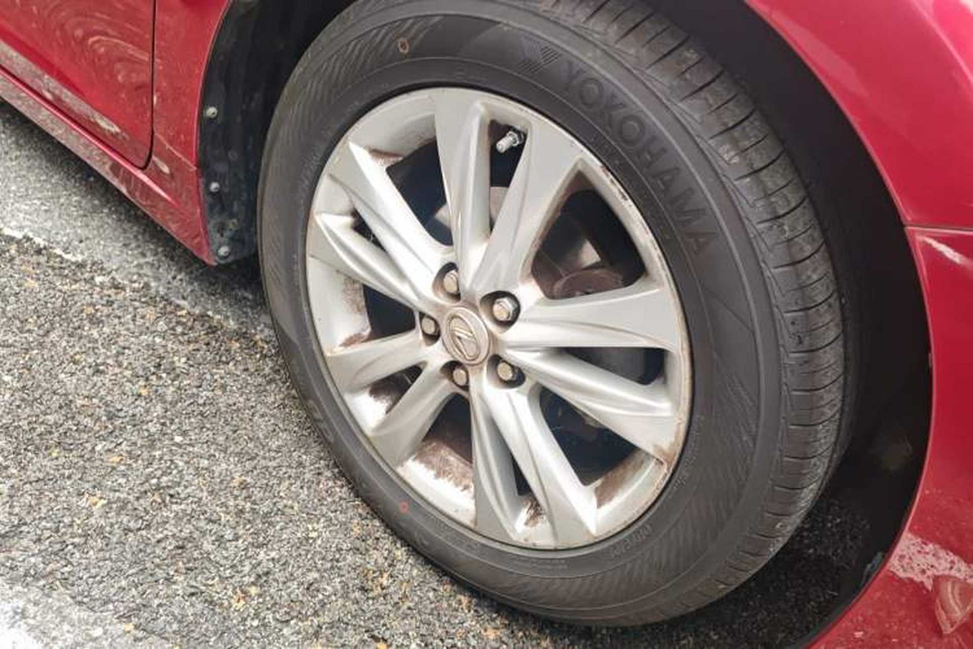 Used Lexus CT 2014 CT200h Comfort Edition Monochrome Right Front Wheel Hub