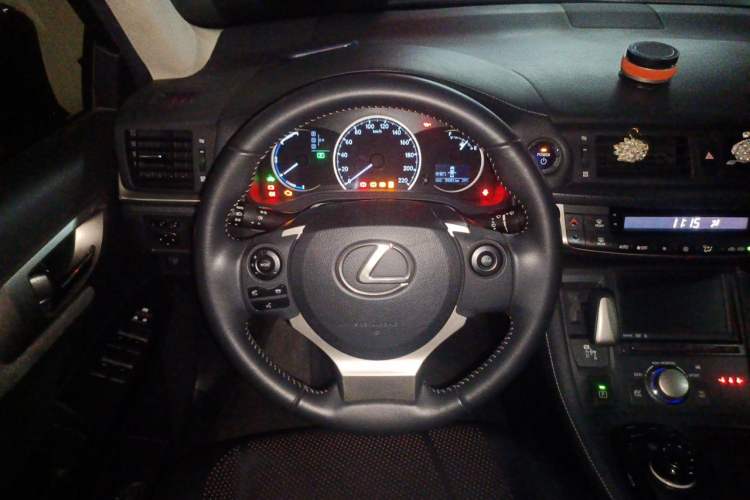Used Lexus CT 2014 CT200h Elite Edition Monochrome Steering Wheel
