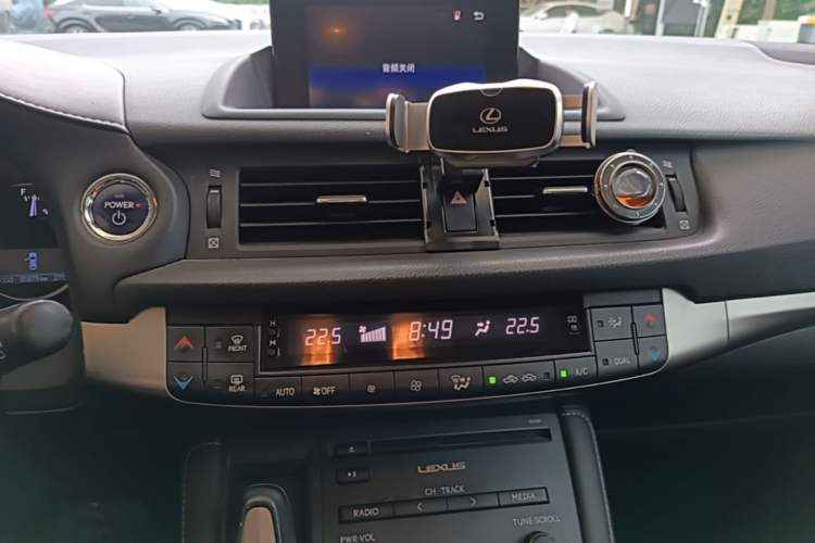 Used Lexus CT 2014 CT200h Comfort Edition Monochrome Audio And AC Panel