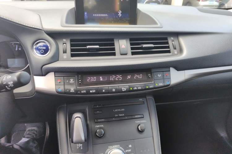 Used Lexus CT 2014 CT200h Comfort Edition Monochrome Audio And AC Panel