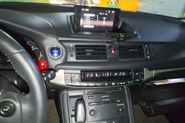Used Lexus CT 2014 CT200h Comfort Edition Monochrome Audio And AC Panel