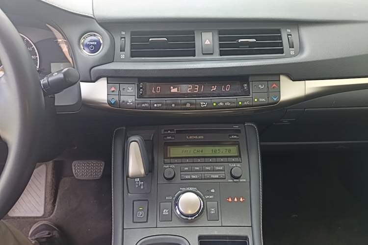 Used Lexus CT 2014 CT200h Elite Edition Monochrome Audio And AC Panel