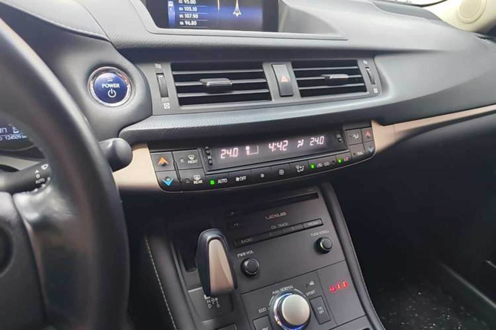 Used Lexus CT 2014 CT200h Comfort Edition Monochrome Audio And AC Panel