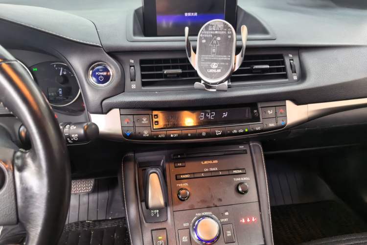 Used Lexus CT 2014 CT200h Comfort Edition Monochrome Audio And AC Panel