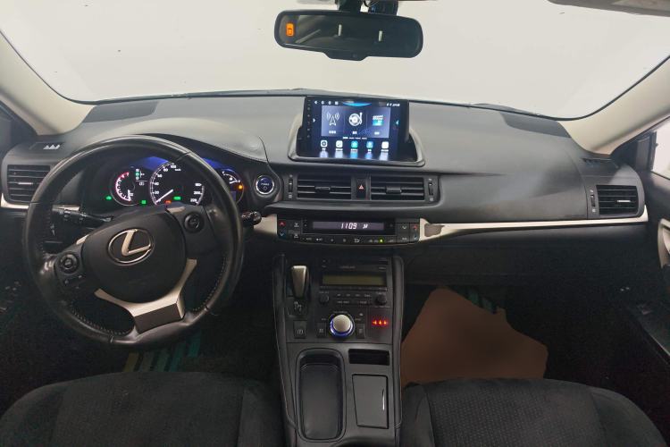 Used Lexus CT 2014 CT200h Elite Edition Monochrome Center Console