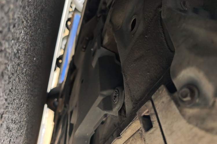 Used Lexus CT 2014 CT200h Comfort Edition Monochrome Chassis Front Left