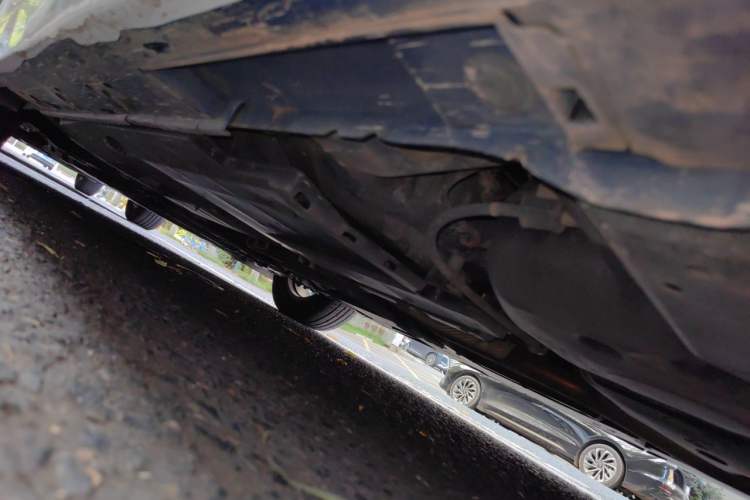 Used Lexus CT 2014 CT200h Comfort Edition Two-Tone Chassis Rear Left