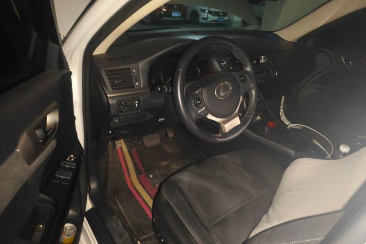 Used Lexus CT 2014 CT200h Elite Edition Monochrome Driver Seat