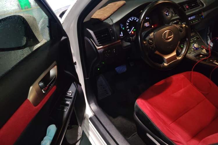 Used Lexus CT 2014 CT200h Elite Edition Monochrome Driver Seat