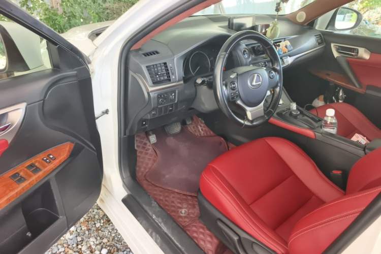 Used Lexus CT 2014 CT200h Comfort Edition Monochrome Driver Seat