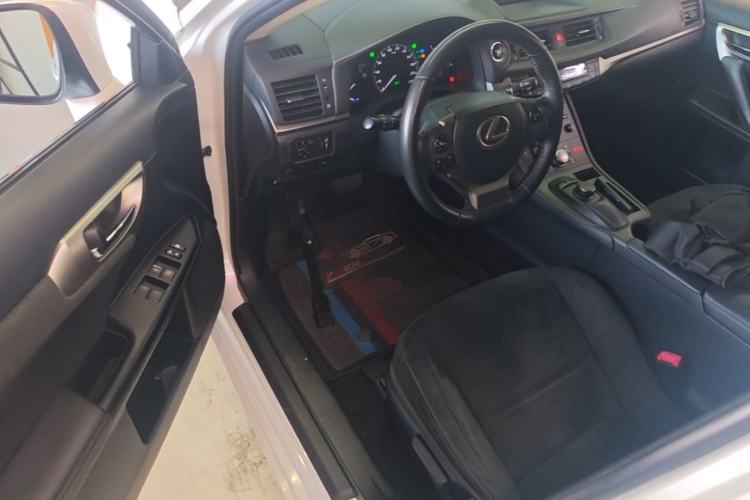 Used Lexus CT 2014 CT200h Comfort Edition Monochrome Driver Seat