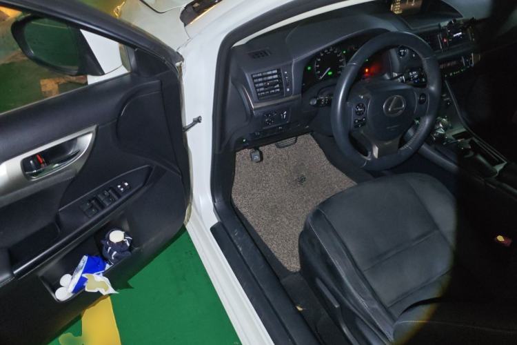 Used Lexus CT 2014 CT200h Comfort Edition Monochrome Driver Seat