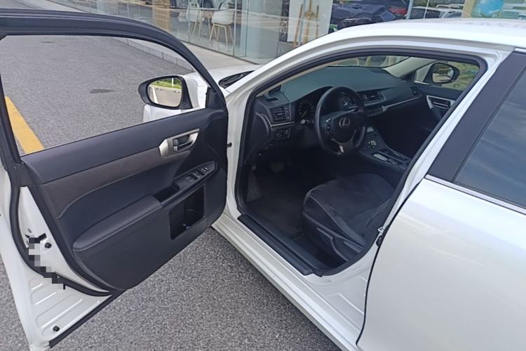 Used Lexus CT 2014 CT200h Elite Edition Monochrome Driver Seat