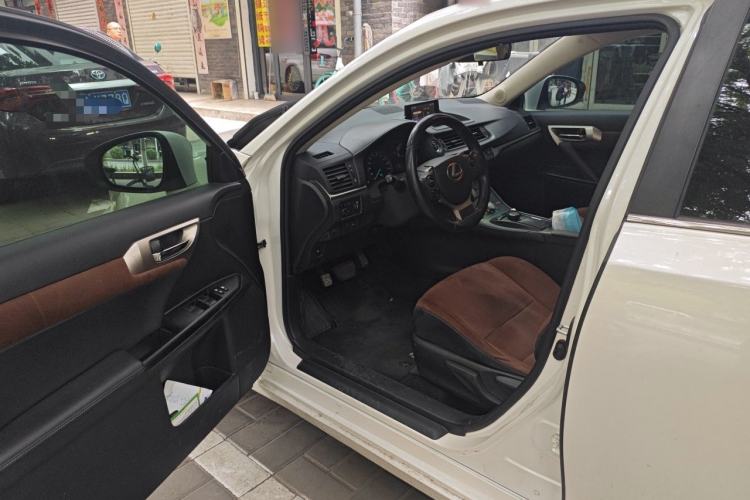 Used Lexus CT 2014 CT200h Comfort Edition Monochrome Driver Seat