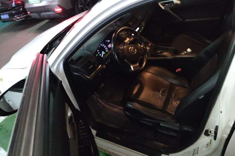 Used Lexus CT 2014 CT200h Comfort Edition Monochrome Driver Seat