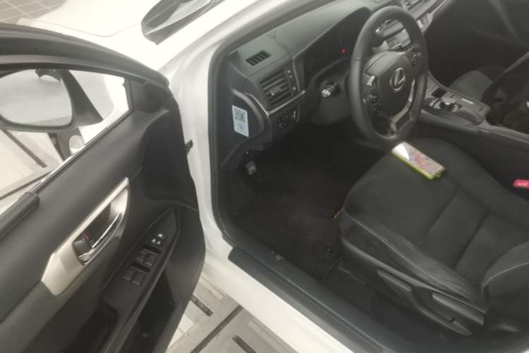 Used Lexus CT 2014 CT200h Comfort Edition Monochrome Driver Seat