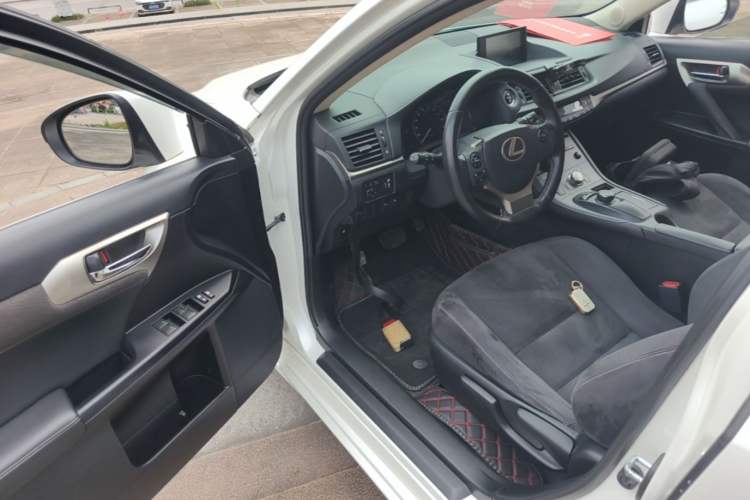 Used Lexus CT 2014 CT200h Comfort Edition Monochrome Driver Seat