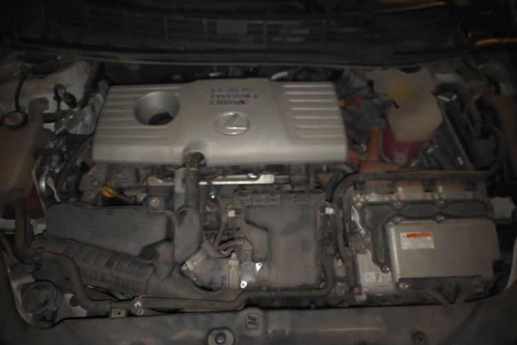 Used Lexus CT 2014 CT200h Comfort Edition Two-Tone Engine Bay
