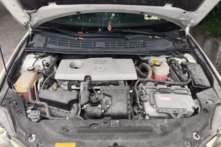 Used Lexus CT 2014 CT200h Comfort Edition Two-Tone Engine Bay