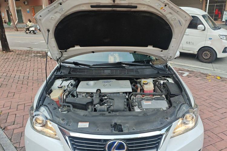Used Lexus CT 2014 CT200h Elite Edition Monochrome Engine Bay