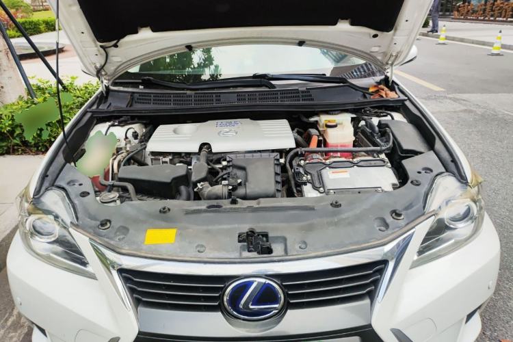 Used Lexus CT 2014 CT200h Elite Edition Monochrome Engine Bay
