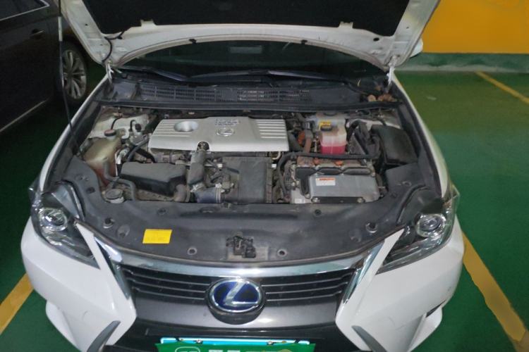 Used Lexus CT 2014 CT200h Comfort Edition Monochrome Engine Bay