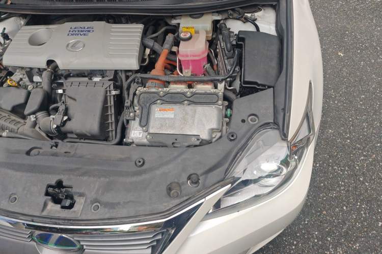 Used Lexus CT 2014 CT200h Comfort Edition Monochrome Engine Bay Left