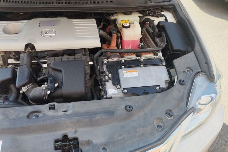 Used Lexus CT 2014 CT200h Comfort Edition Two-Tone Engine Bay Left