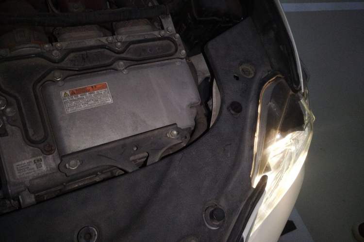Used Lexus CT 2014 CT200h Elite Edition Monochrome Engine Bay Left