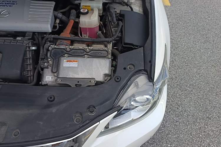 Used Lexus CT 2014 CT200h Elite Edition Monochrome Engine Bay Left
