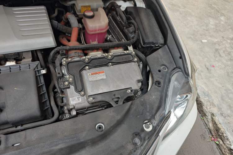 Used Lexus CT 2014 CT200h Comfort Edition Monochrome Engine Bay Left