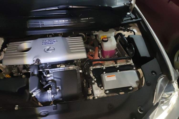 Used Lexus CT 2014 CT200h Comfort Edition Monochrome Engine Bay Left