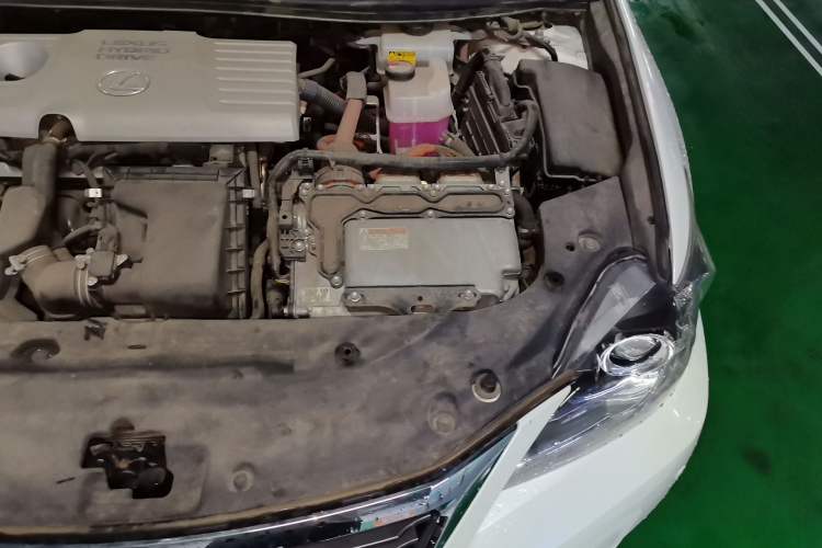 Used Lexus CT 2014 CT200h Elite Edition Monochrome Engine Bay Left