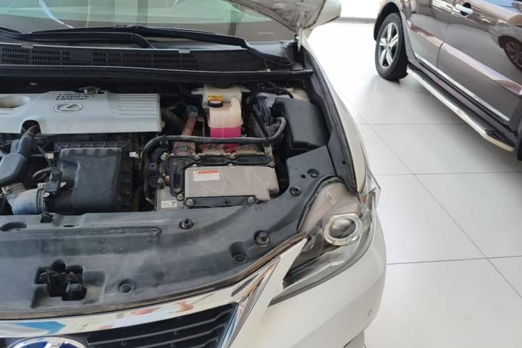 Used Lexus CT 2014 CT200h Comfort Edition Monochrome Engine Bay Left