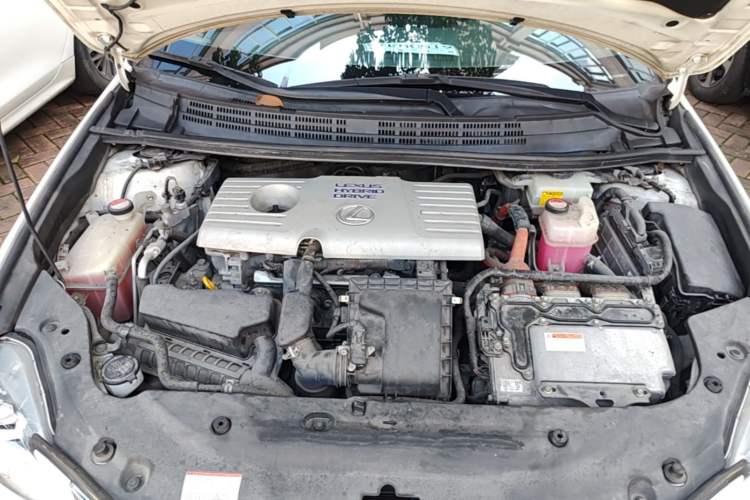 Used Lexus CT 2014 CT200h Elite Edition Monochrome Engine Bay