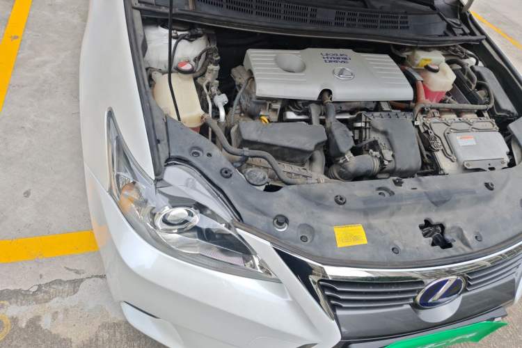 Used Lexus CT 2014 CT200h Elite Edition Monochrome Engine Bay Right