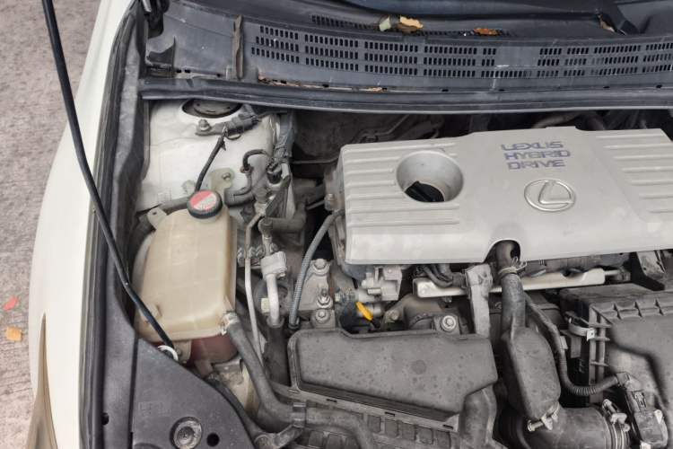 Used Lexus CT 2014 CT200h Comfort Edition Two-Tone Engine Bay Right