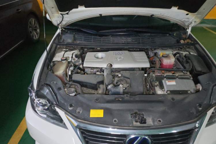 Used Lexus CT 2014 CT200h Comfort Edition Monochrome Engine Bay Right