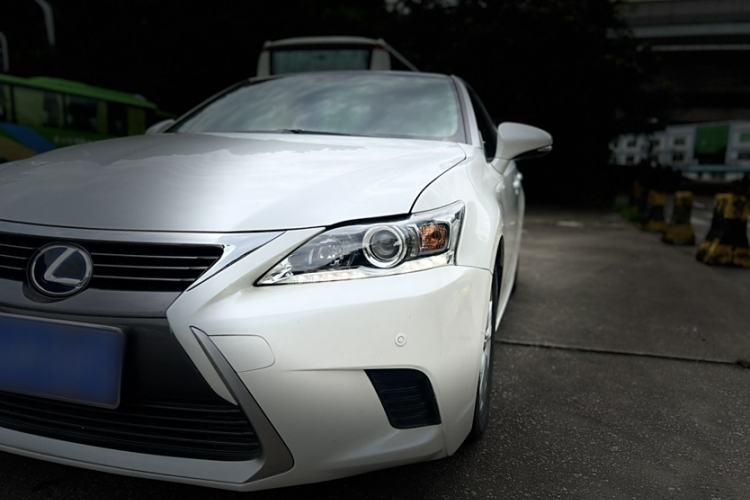 Used Lexus CT 2014 CT200h Elite Edition Monochrome Exterior 1