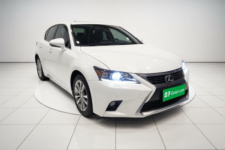Used Lexus CT 2014 CT200h Comfort Edition Monochrome Exterior 1