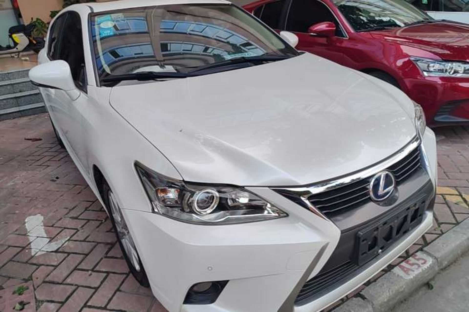 Used Lexus CT 2014 CT200h Comfort Edition Monochrome Exterior 1