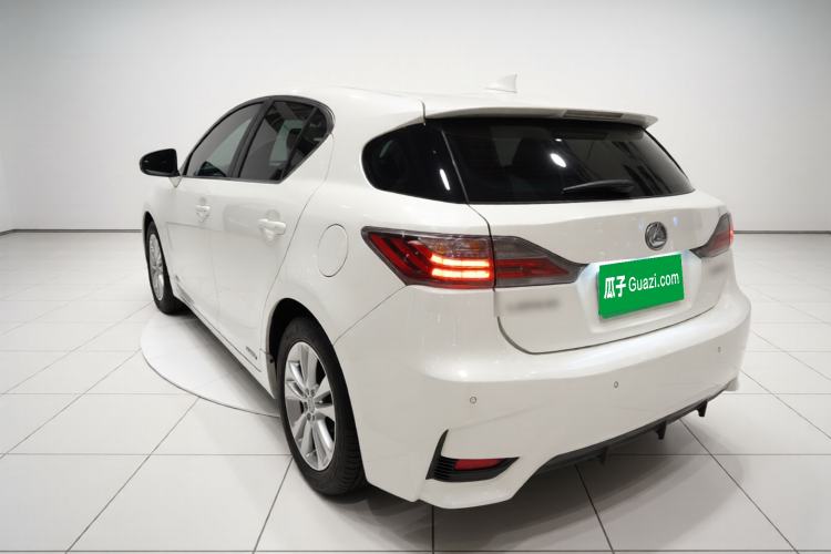 Used Lexus CT 2014 CT200h Comfort Edition Monochrome Exterior 2