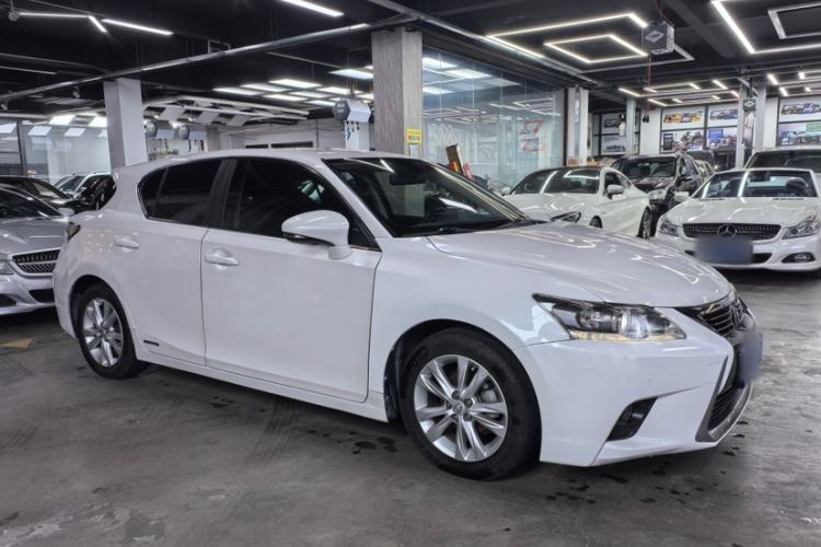 Used Lexus CT 2014 CT200h Comfort Edition Monochrome Exterior 2
