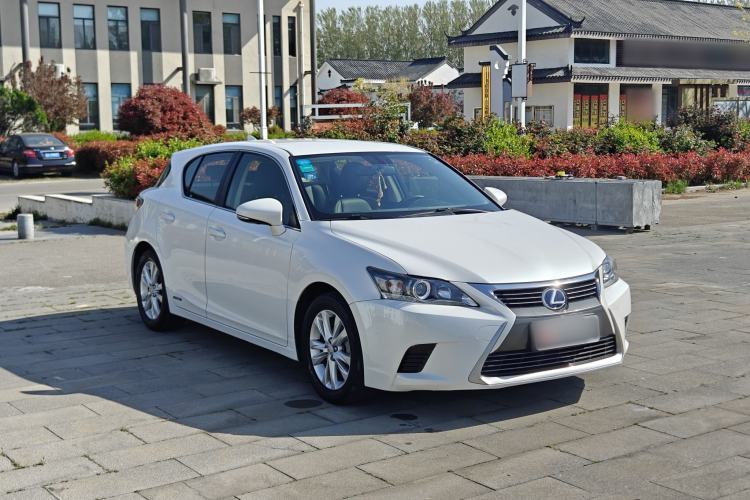 Used Lexus CT 2014 CT200h Elite Edition Monochrome Exterior 2