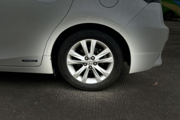 Used Lexus CT 2014 CT200h Elite Edition Monochrome Exterior 3